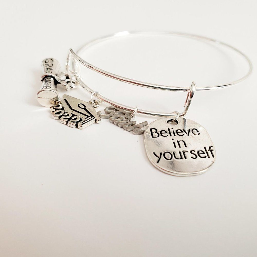 Class of 2022 Graduation Charm Bracelet, Graduation Gift, Senior Graduate - Picture 8 of 13